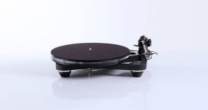 Rega Planar 8 Plattenspieler