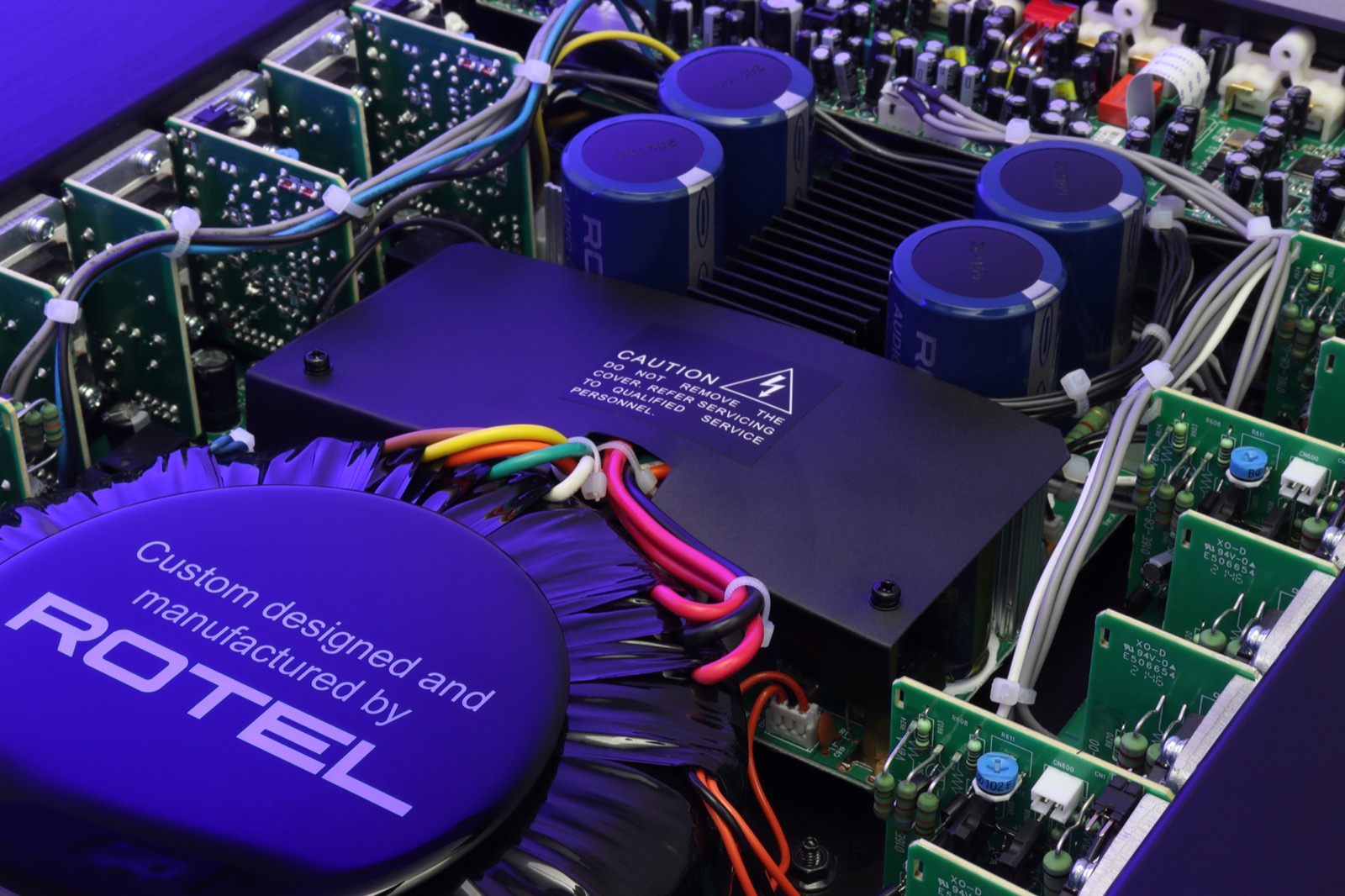 Rotel C8+ AV-Endstufe – Bild 6